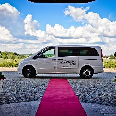 Hotel Sportwerk Tyniec Maly Eksteriør bilde